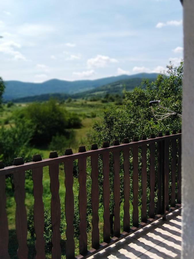 Guest House First Stop Rakovica Exteriör bild